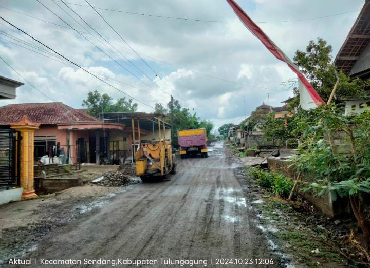 Dinas PUPR Tulungagung Perbaiki Jalan Rusak di Desa Talang untuk Peningkatan Ekonomi Warga