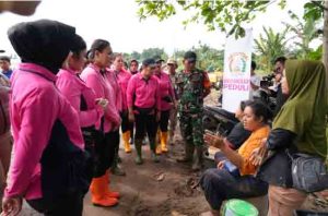 Bhayangkari Sumut Bergerak Beri Bantuan Masyarakat Terdampak Banjir