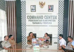 Sekdakab Sambut Kunker Kapolres Tapteng yang Baru