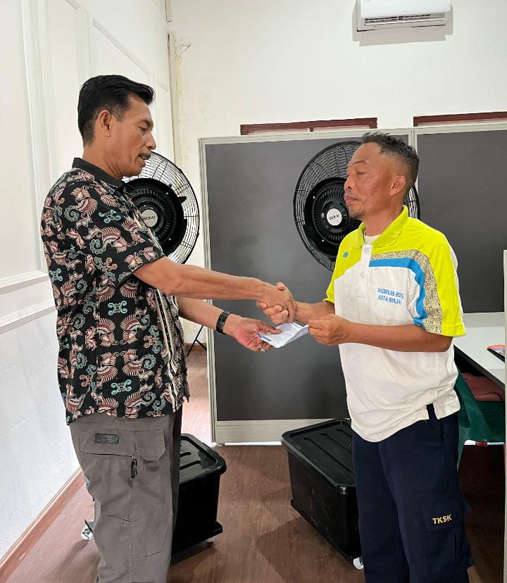 Kejar Berkah Ramadhan, Kapolres Binjai Peduli Mesjid