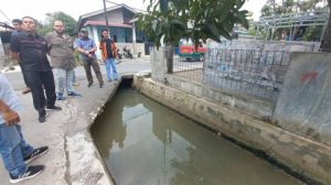 Komisi 4 DPRD Medan : PT Universal Gloves Buang Limbah ke Lingkungan Warga