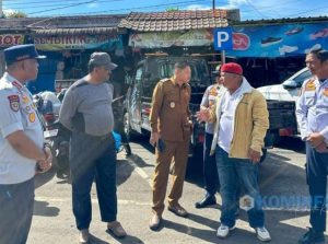 Wakil Bupati Karo Pantau Uji Coba Rekayasa Parkir di Jalan Letnan Abdul Kadir dan Jalan Kapt. Bangsi Sembiring