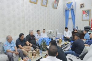 Bupati Tanjabbar Gelar Audiensi dengan Calon Investor untuk Kembangkan Energi Hijau dari Sampah dan Matahari