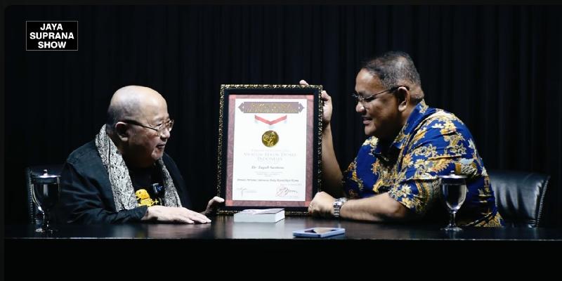 Buku Reunifikasi Korea Karya Dr Teguh Santosa, Ditetapkan Rekor MURI Kategori Mahakarya Kebudayaan