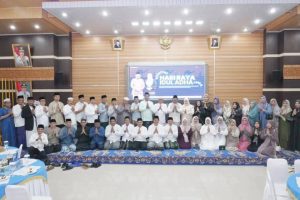 Usai Salat Idul Adha di Masjid Al-Anwar, Bupati Tanjab Barat Gelar Open House