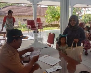 Pemerintah Desa Dono Salurkan Gizi Tambahan untuk 18 Balita Rawan Gizi