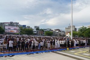 Wali Kota Bersama Ribuan Masyarakat Laksanakan Sholat Idul Adha 2025