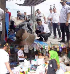 Wali Kota Dan Wakil Wali Monitoring Aktivitas Pedagang di Pasar Veteran