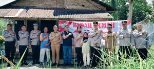 Dalam Rangka Hari Bhayangkara Ke-79,Polres Binjai Salurkan Bantuan Kursi Roda dan Bedah Rumah