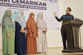 Baik Bagi Kesehatan Tubuh, Rico Waas Dorong Masyarakat Perbanyak Konsumsi Ikan