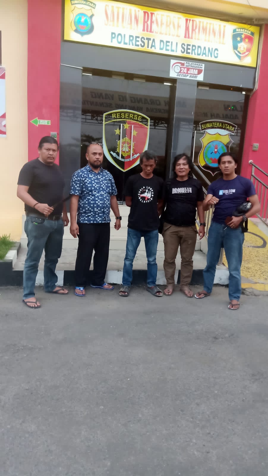 Diancam akan di Beri Timah Panas, pelaku pembacokan Pucat Saat Di Jemput
