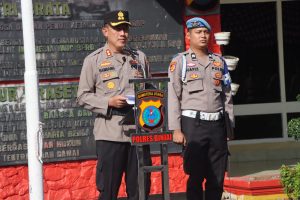 Polres Binjai Lepaskan Personil Yang Memasuki Masa Purna Bhakti Dengan Upacara Tradisi Kepolisian