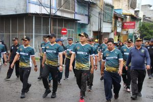 Wali Kota Jalan Sehat Bersama Kepala Barantin Serta Jajaran Karantina Indonesia