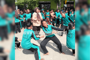 Lomba Tarik Tambang jadi Primadona Para Siswa SMPN 23 Medan di Kemeriahan HUT RI ke-80 Tahun