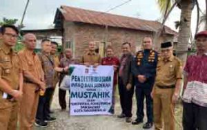 Pendistribusian Bantuan Baznas Kepada Para Lansia,Wali Kota : Semoga Membantu Meringankan Beban Warga Terutama Para Lansia