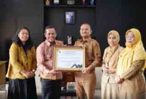 Wali Kota Terima Award Dari KPPN Atas Rekonsiliasi Tercepat Pemko Semester I Sewilayah Kerja KPPN