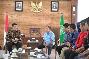 Gubsu Bobby Nasution Bertemu Serikat Buruh, Bahas Lanjutan Kenaikan Upah dan Rumah Subsidi