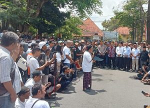 “20 Tuntutan Rakyat”: Aksi Pejuang Gayatri Guncang Jantung Pemerintahan Tulungagung