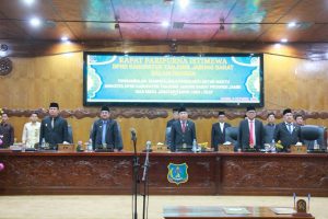 Bupati Anwar Sadat Hadiri Rapat Paripurna Istimewa PAW DPRD Tanjab Barat