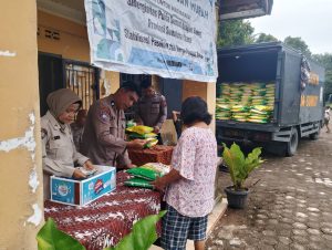 Jumat Berkah Polda Sumut: Polri Turun Langsung Bantu Masyarakat Lewat Gerakan Pangan Murah