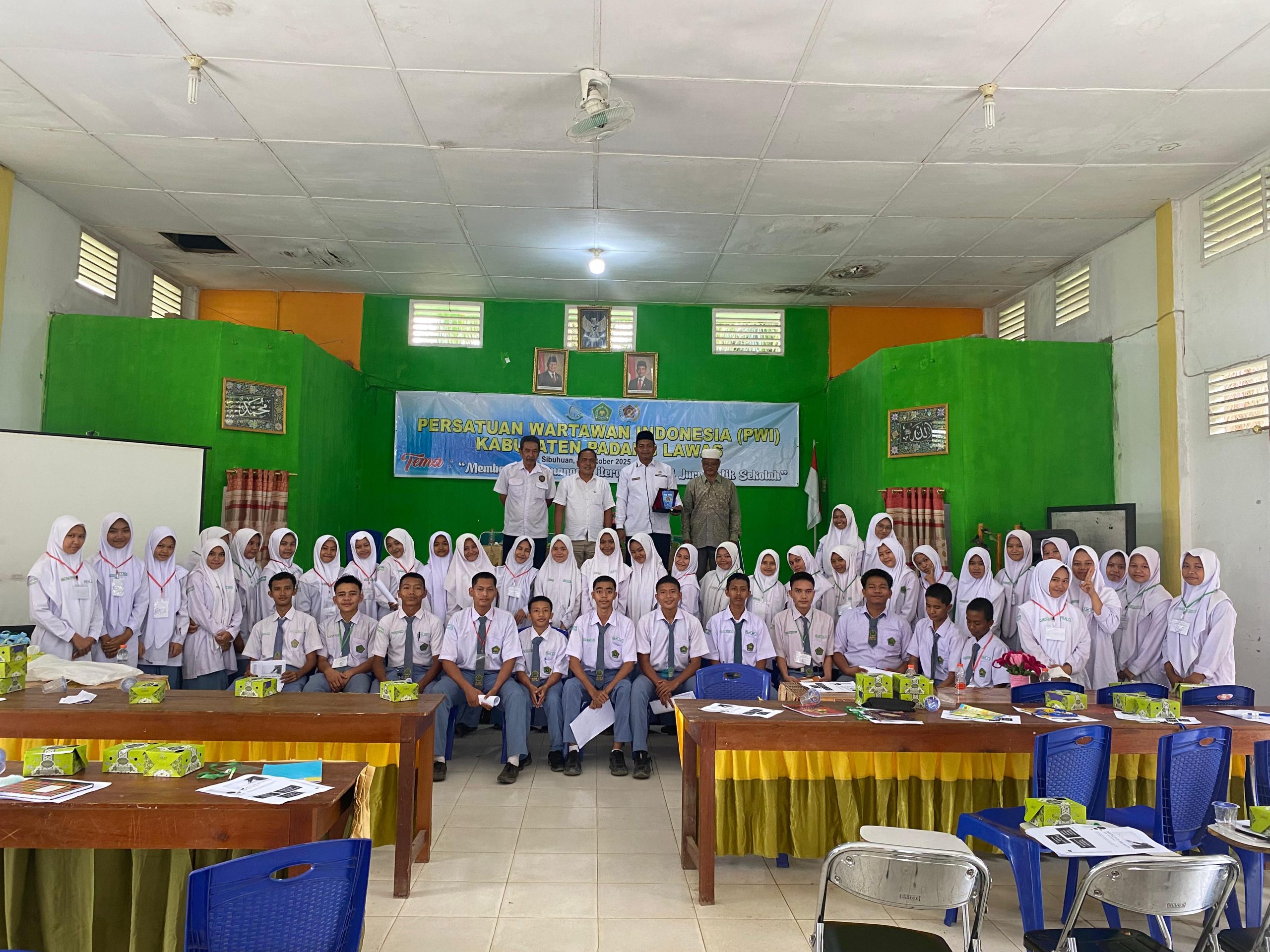 Tingkatkan Literasi, PWI Palas Berkolaborasi dengan Jaksa Gelar Program Masuk Sekolah