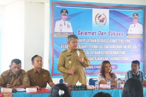 Pemkab Taput Dorong Peserta Pelatihan Berbasis Kompetensi Terus Belajar Mandiri Hingga Terampil