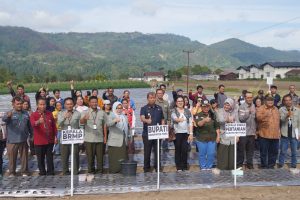 Wakil Bupati Toba Buka Bimtek Diseminasi Hasil Standarisasi Pertanian 2025