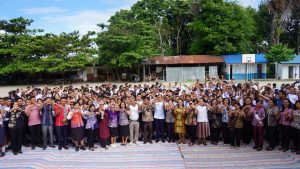 Wabup Toba Sosialisasikan Pencegahan Kekerasan Anak di SMP 1 Laguboti: “Anak Harus Berani Melapor”