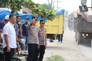 Turun Ke Jalan Kapolres Binjai Atasi Kepadatan Lalu Lintas di Sejumlah SPBU