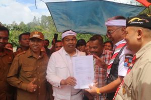 Bupati dan Masyarakat Tapanuli Utara Sambut dan Apresiasi Kunjungan Kemanusiaan KDM