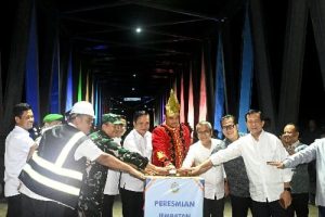 Gubsu Resmikan Jembatan Idano Noyo, Masyarakat Nias Sambut Gembira