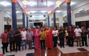 Imlek 2577,Wali Kota Kunjungi Vihara Tri Ratna dan Ucapkan Selamat Merayakan