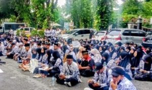 Guru PPPK Paruh Waktu Kepung DPRD Tulungagung,Status ASN, Gaji Justru Terjun Bebas