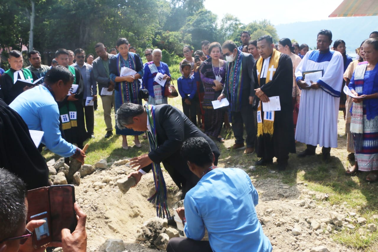 Pemkab Tapanuli Utara Dukung Pembangunan Wisata Pulau Sibandang Bersama Gereja dan Masyarakat