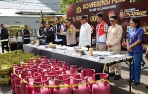 Kelangkaan Gas Terjawab: Polres Tulungagung Bongkar Sindikat Suntik LPG, Ribuan Tabung Disita