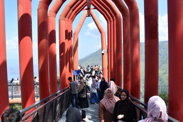 Retribusi Sektor Pariwisata Samosir Sumbang PAD Rp 2,26 Miliar Selama 12 Hari Libur