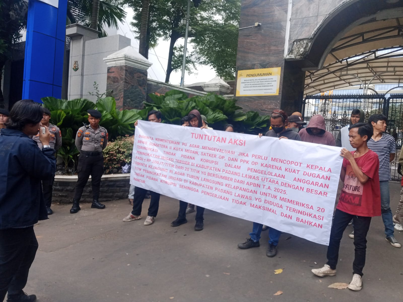 ‎Madilog Sumut Aksi Jilid II Desak Tindak Lanjut Dugaan Korupsi Proyek Irigasi di Kejagung RI