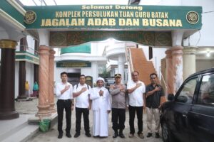 Kapolda Sumut Serahkan Sapi Kurban 600 Kg ke Persulukan Serambi Babussalam Simalungun