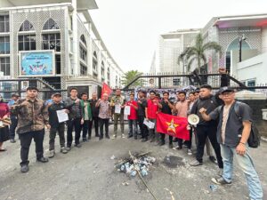 LMND Sumut Gelar Demo di DPRD Sumut, Soroti Pungli Pendidikan dan Desak Pencopotan Kepala BGN