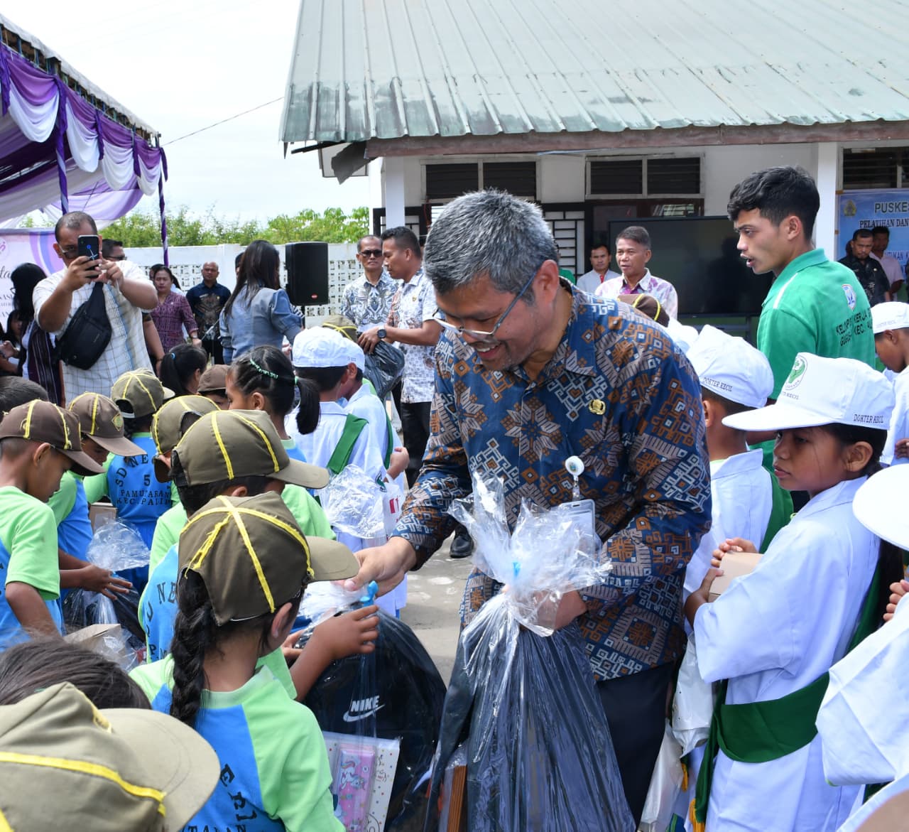 Dua Hari di Samosir, Ketua Pembina Posyandu Sumut Kahiyang Ayu Pastikan Pelayanan Posyandu Berjalan Optimal