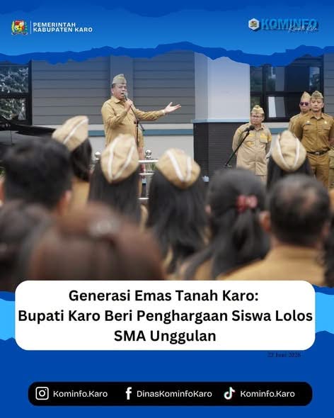Bupati Karo Beri Penghargaan Siswa Lolos SMA Unggulan