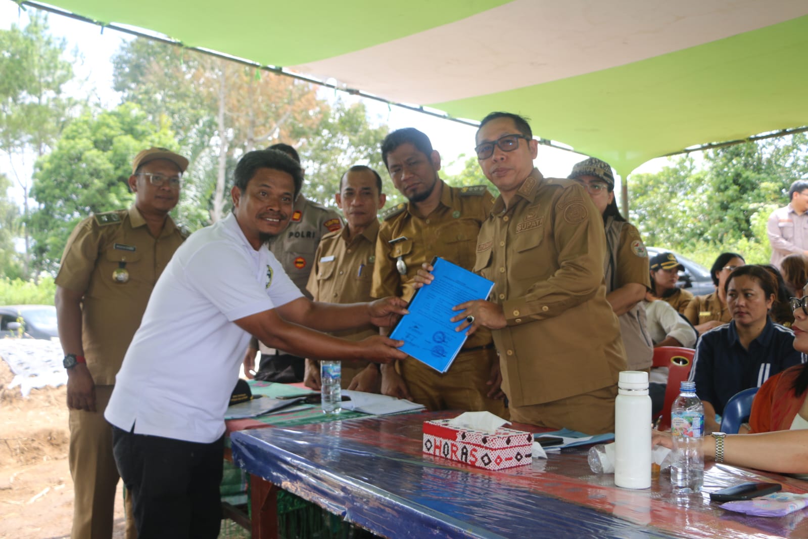 Dukungan Langsung Bupati JTP: Traktor dan Irigasi Disetujui untuk Kelompok Tani Tulason Tani Sukses