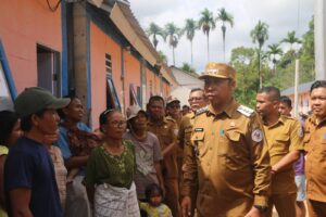Komitmen Hunian Layak, Bupati JTP Hutabarat Tinjau Huntap dan Huntara di Adian Koting
