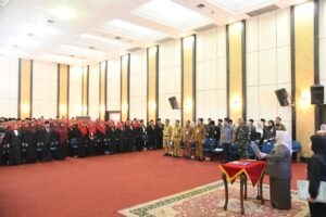 Lantik 215 Kepala Sekolah, Bupati Kasmarni Tegaskan Zero Tolerance terhadap Pungli PPDB