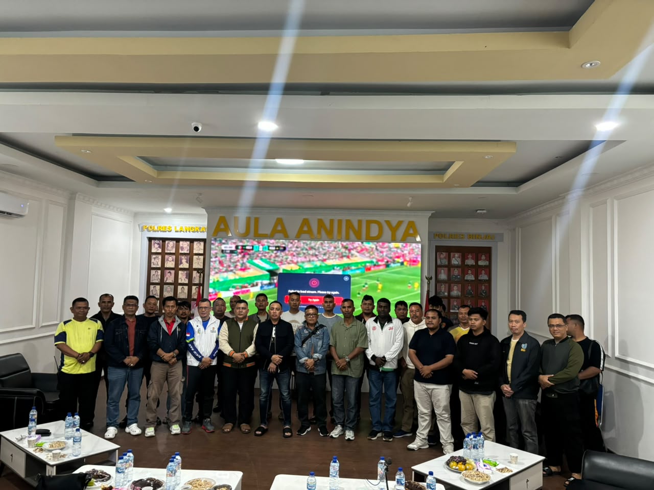 Bangun Kebersamaan, Polres Binjai Nobar Piala Dunia 2026