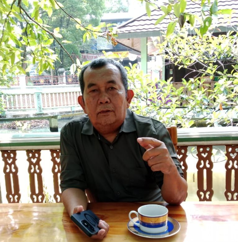 Drs. Gandi Parapat, - Korwil PMPHI Sumut
