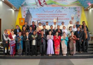 Pemkab Humbang Hasundutan Hadiri Perayaan Krisma dan Pelantikan Pengurus Gereja Paroki Santa Lusia Parlilitan