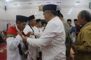 Pemkab Tapanuli Utara Lepas Keberangkatan Tujuh Calon Jamaah Haji
