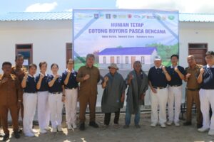 Serah Terima 70 Kunci Huntap Dolok Nauli, Pemkab Taput Ajak Warga Jaga Kekompakan dan Kebersihan Lingkungan