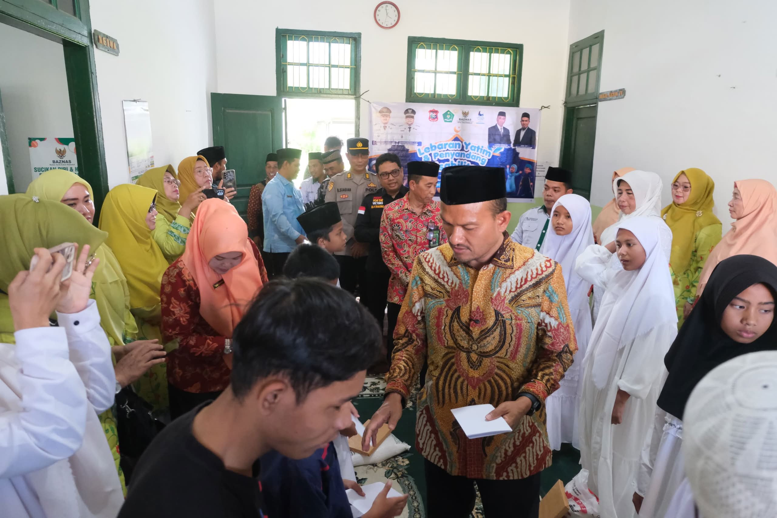 Wali Kota Mahyaruddin Salim Hadiri Lebaran Anak Yatim dan Disabilitas